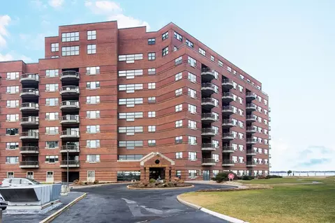 3 Seal Hbr #846, Winthrop, MA 02152