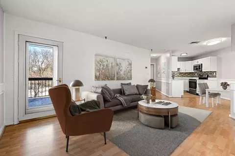 90 Quincy Shore Dr #115, Quincy, MA 02171
