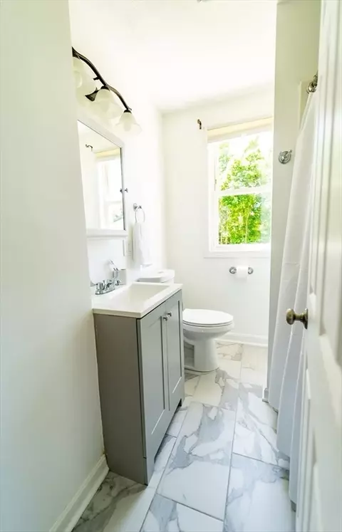 469 Mount Hope Ave, Fall River, MA 02724 photo 8