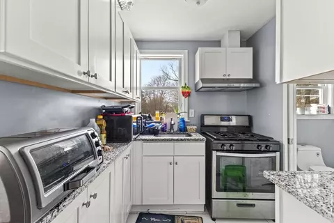 172 Stewart St, Fall River, MA 02720 photo 27
