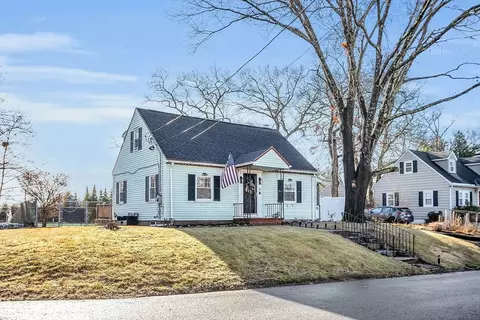 5 Arbor Rd, Chelmsford, MA 01863