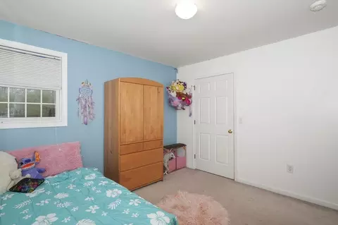 Bedroom - 24 N End Rd, Townsend, MA 01469 photo 6 of 10