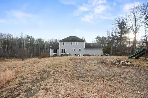 Exterior - 24 N End Rd, Townsend, MA 01469 photo 3 of 8