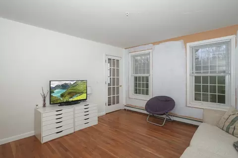Living - 24 N End Rd, Townsend, MA 01469 photo 3 of 3