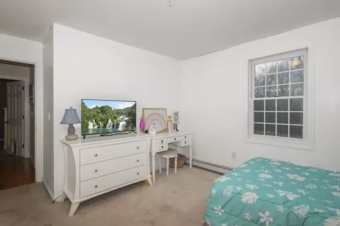 Bedroom - 24 N End Rd, Townsend, MA 01469 photo 7 of 10