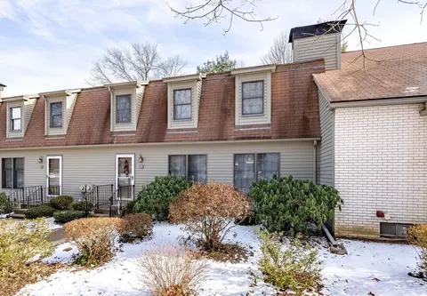 419 Southwick Rd #E20, Westfield, MA 01085