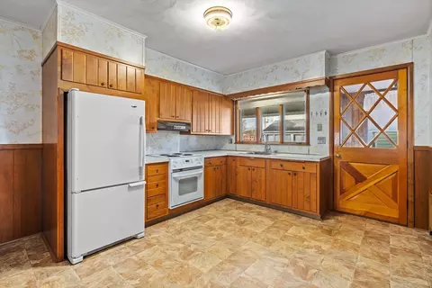 26-28 Exeter St, Easthampton, MA 01027 photo 22