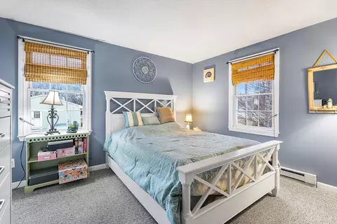 Bedroom - 135 Joy St, Chicopee, MA 01013 photo 5 of 6