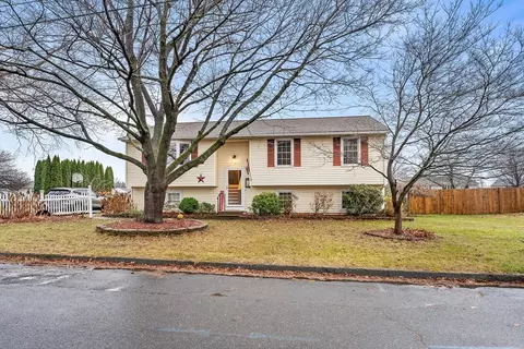 Exterior - 135 Joy St, Chicopee, MA 01013 photo 4 of 11