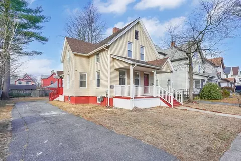 15 Vassar St, Springfield, MA 01109 photo 2
