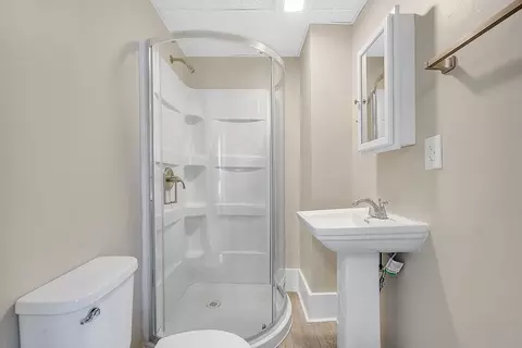 15 Vassar St, Springfield, MA 01109 photo 12