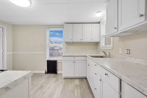 15 Vassar St, Springfield, MA 01109 photo 4