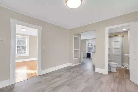 15 Vassar St, Springfield, MA 01109 photo 9