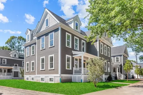 4 Colchester St #8, Boston, MA 02136
