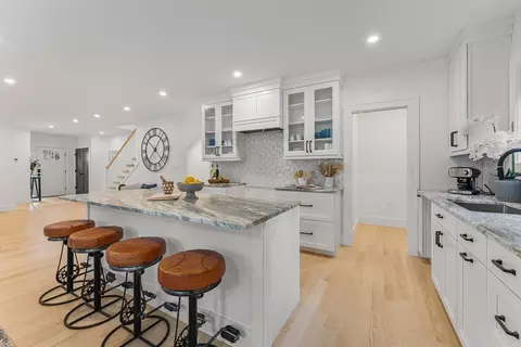 Kitchen - 10 Guild Rd #10, Needham, MA 02494 photo 4 of 5
