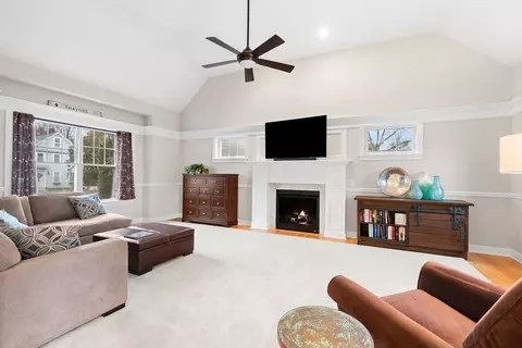 76 North St, Georgetown, MA 01833 photo 11