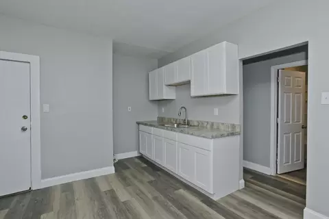 507 Dickinson St, Springfield, MA 01108 photo 4