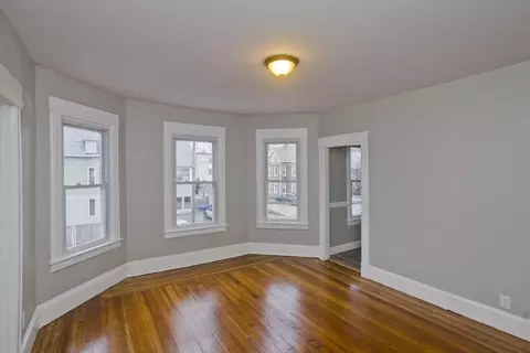 507 Dickinson St, Springfield, MA 01108 photo 13