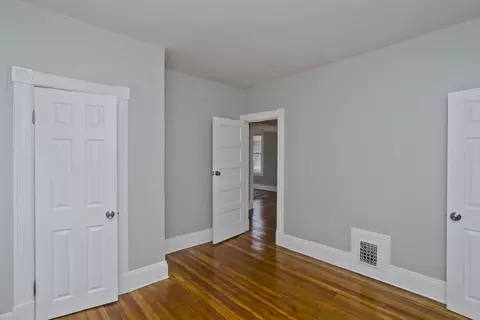 507 Dickinson St, Springfield, MA 01108 photo 12