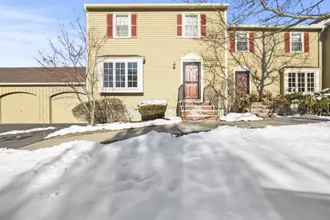 126 Village Post Rd #126, Danvers, MA 01923