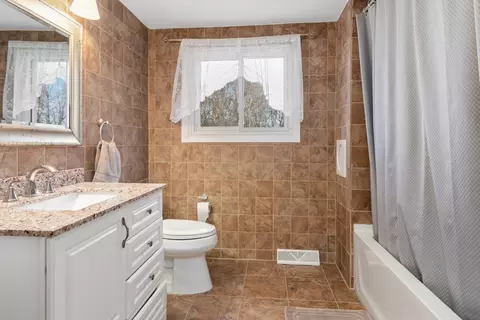 Bath - 126 Grover St, Everett, MA 02149 photo 2 of 2