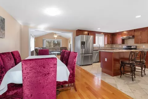 Dining - 126 Grover St, Everett, MA 02149 photo 2 of 3