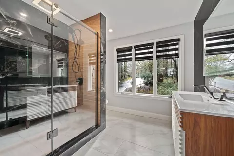 Bath - 60 Algonquin Rd, Canton, MA 02021 photo 2 of 6