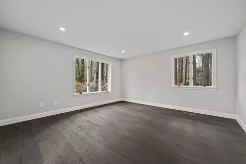 Living - 60 Algonquin Rd, Canton, MA 02021 photo 6 of 9