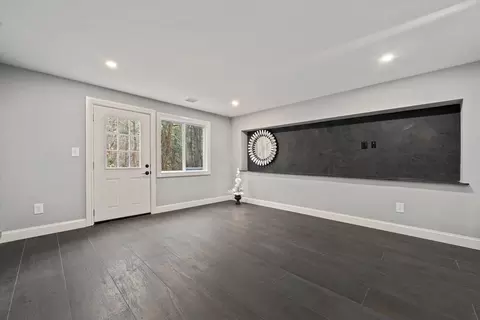 Living - 60 Algonquin Rd, Canton, MA 02021 photo 8 of 9