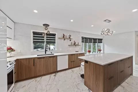 Kitchen - 60 Algonquin Rd, Canton, MA 02021 photo 3 of 5