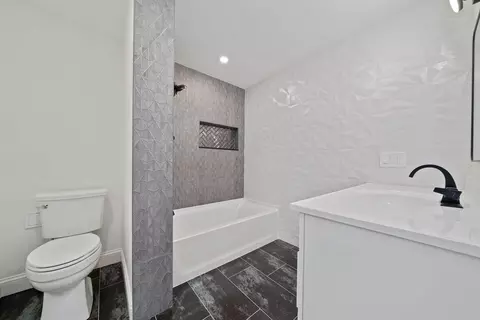 Bath - 60 Algonquin Rd, Canton, MA 02021 photo 5 of 6