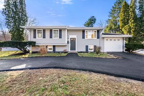103 Pleasant St, Pembroke, MA 02359