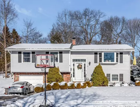 23 Catherine Dr, Peabody, MA 01960