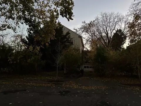 42 Lindbergh Ave, Newton, MA 02465