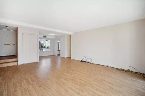 Living - 30 Nassau #30, Springfield, MA 01129 photo 3 of 8