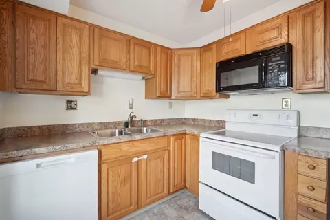 Kitchen - 30 Nassau #30, Springfield, MA 01129 photo 2 of 2