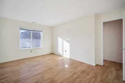 Living - 30 Nassau #30, Springfield, MA 01129 photo 8 of 8