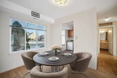 Dining - 30 Nassau #30, Springfield, MA 01129 photo 1 of 1