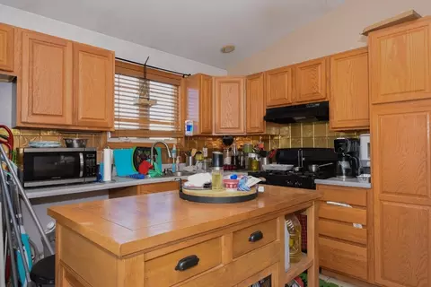 25 Jefferson St, Fall River, MA 02721 photo 7