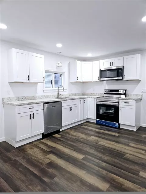 75 Shamrock St, Springfield, MA 01108 photo 41
