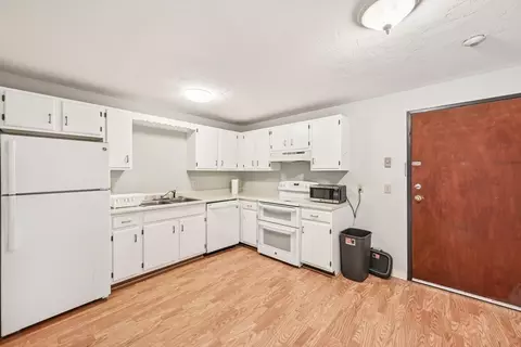 48 Gibbs St #1D, Worcester, MA 01607 photo 2