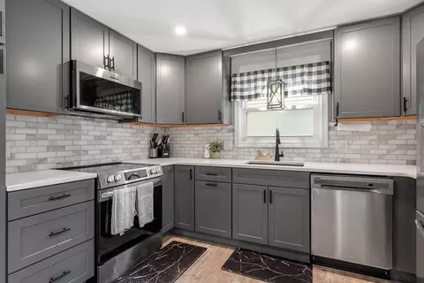 Kitchen - 152 E Bacon St #C6, Plainville, MA 02762 photo 4 of 4