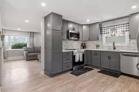 Kitchen - 152 E Bacon St #C6, Plainville, MA 02762 photo 2 of 4