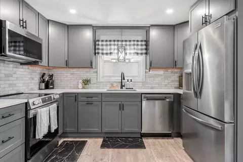 Kitchen - 152 E Bacon St #C6, Plainville, MA 02762 photo 1 of 4
