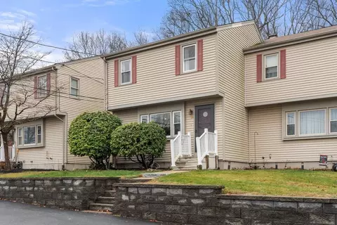 Exterior - 152 E Bacon St #C6, Plainville, MA 02762 photo 2 of 7