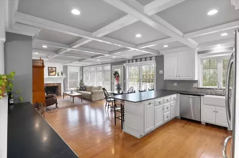 19 Bridgeview Cir, Walpole, MA 02081 photo 14
