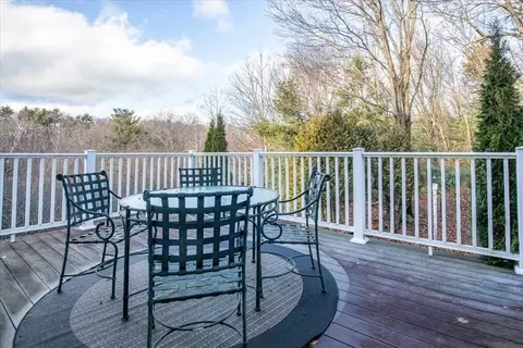19 Bridgeview Cir, Walpole, MA 02081 photo 37