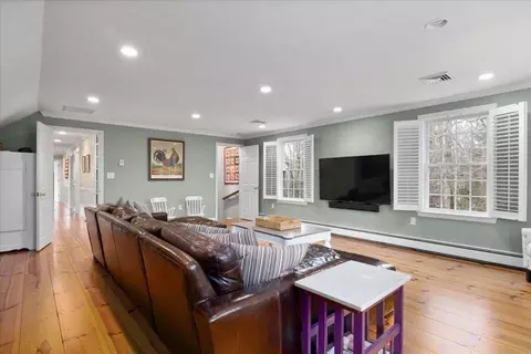 19 Bridgeview Cir, Walpole, MA 02081 photo 24
