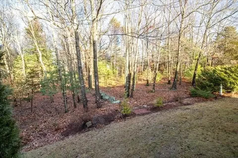 19 Bridgeview Cir, Walpole, MA 02081 photo 40