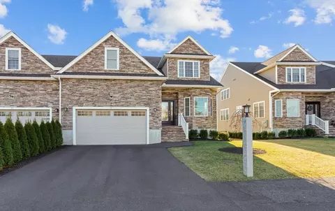 35 Cape Club Dr #35, Sharon, MA 02067